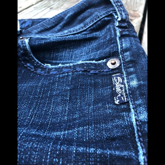 Silver Jeans Size 28 - Picture 6 of 9